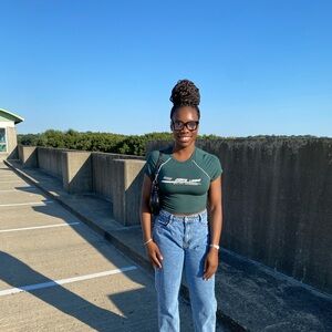 Meet your Posher, Kemi